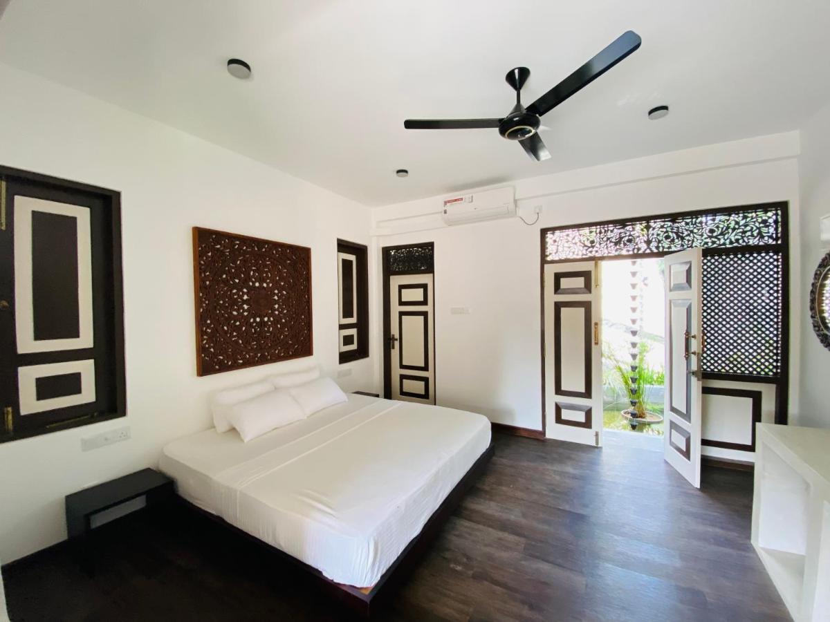 Thaprobana Villa Tangalle - Private Villa Екстериор снимка