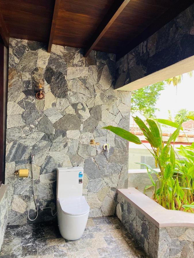 Thaprobana Villa Tangalle - Private Villa Екстериор снимка