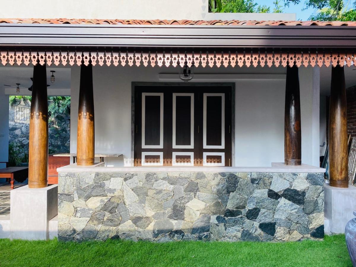 Thaprobana Villa Tangalle - Private Villa Екстериор снимка