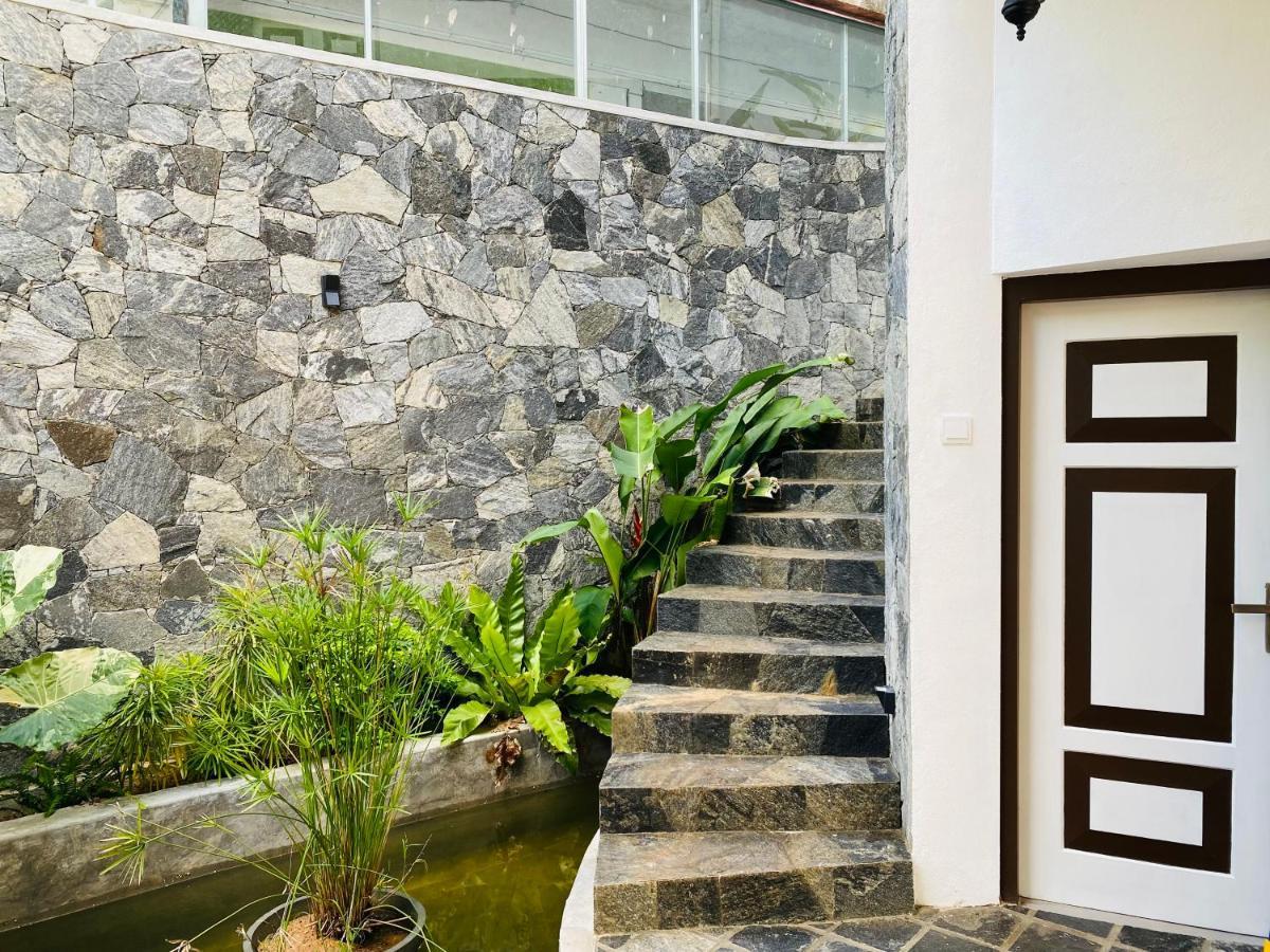 Thaprobana Villa Tangalle - Private Villa Екстериор снимка