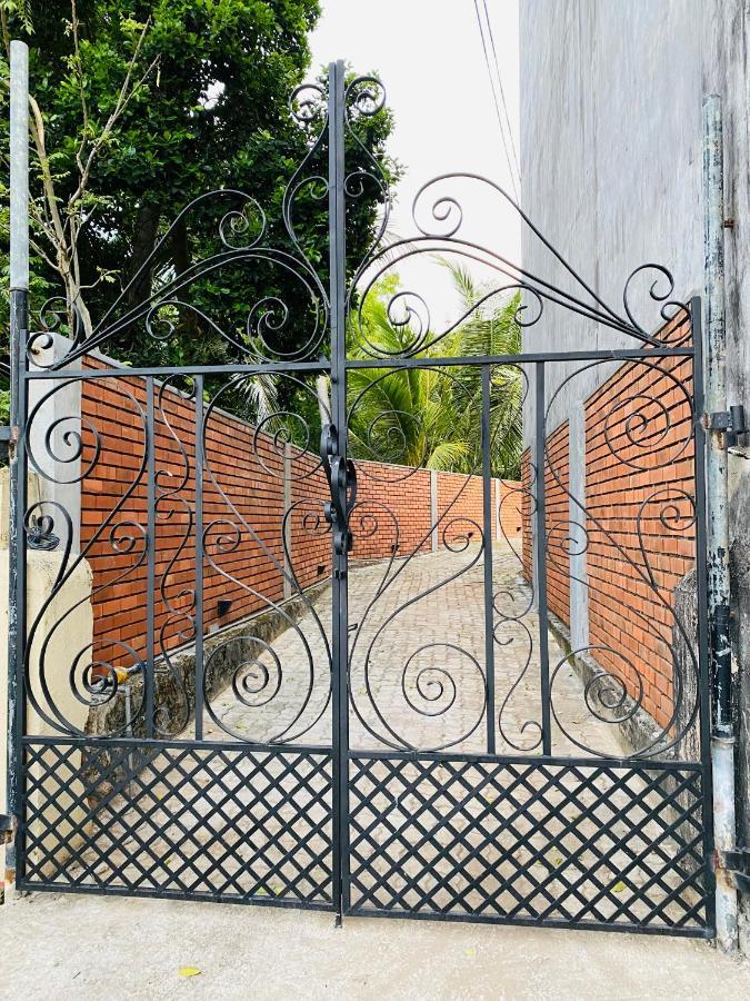 Thaprobana Villa Tangalle - Private Villa Екстериор снимка
