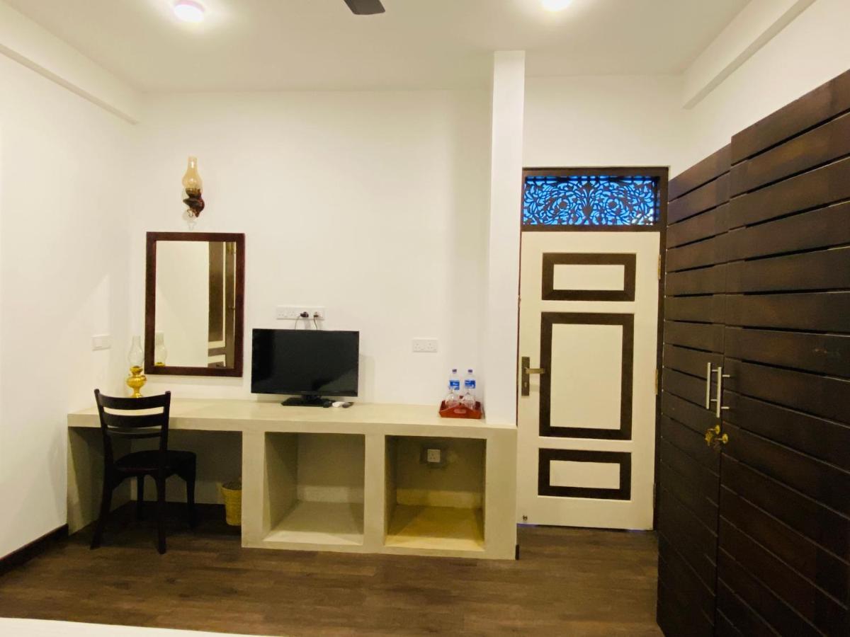 Thaprobana Villa Tangalle - Private Villa Екстериор снимка