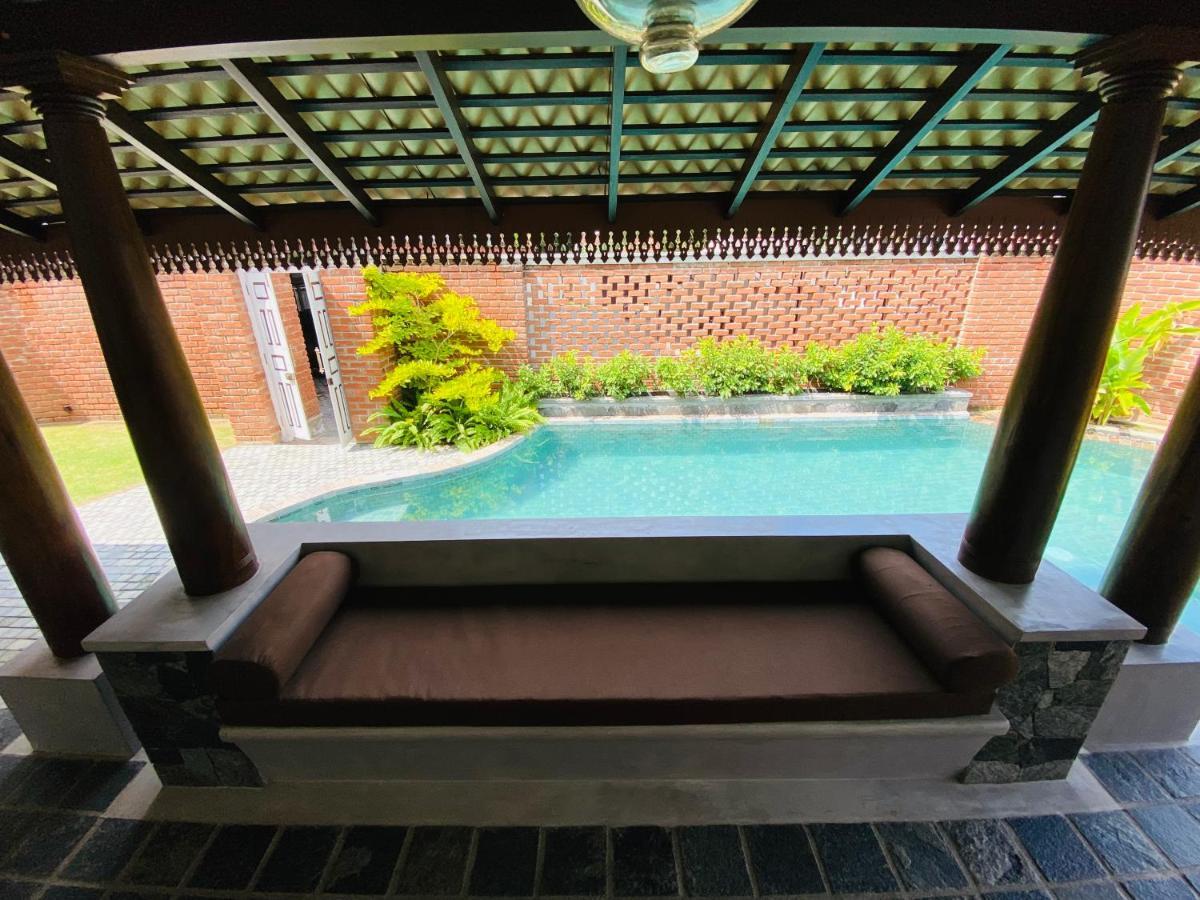 Thaprobana Villa Tangalle - Private Villa Екстериор снимка
